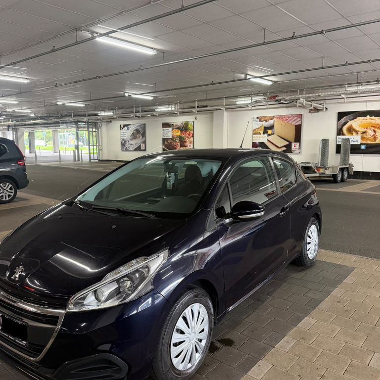Bild des Angebotes Peugeot 208 1.2 Allure PureTech 82 Allure