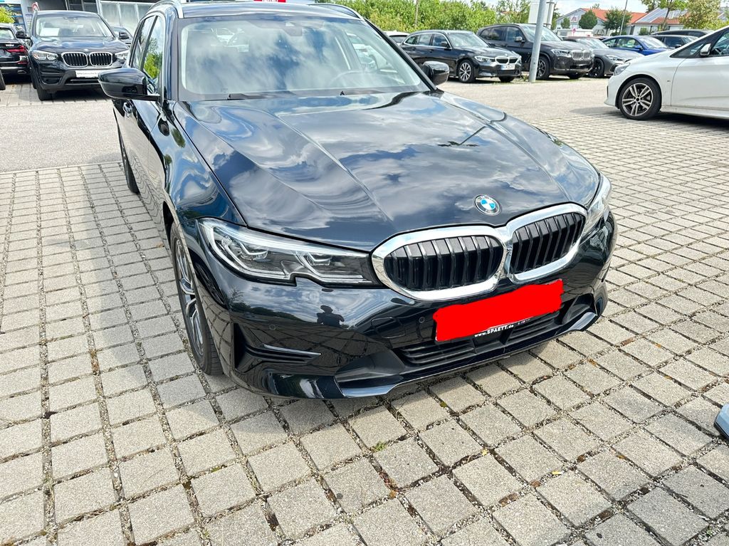 Bild des Angebotes BMW 320d xDrive Head up Display mit Garantie