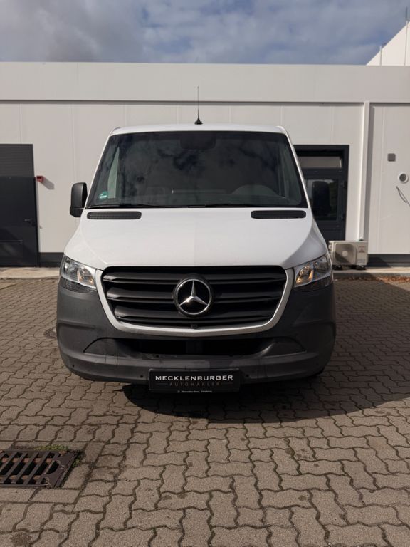 Bild des Angebotes Mercedes-Benz Sprinter FWD L2 PLUS JungeSterne LuftSitz AHK