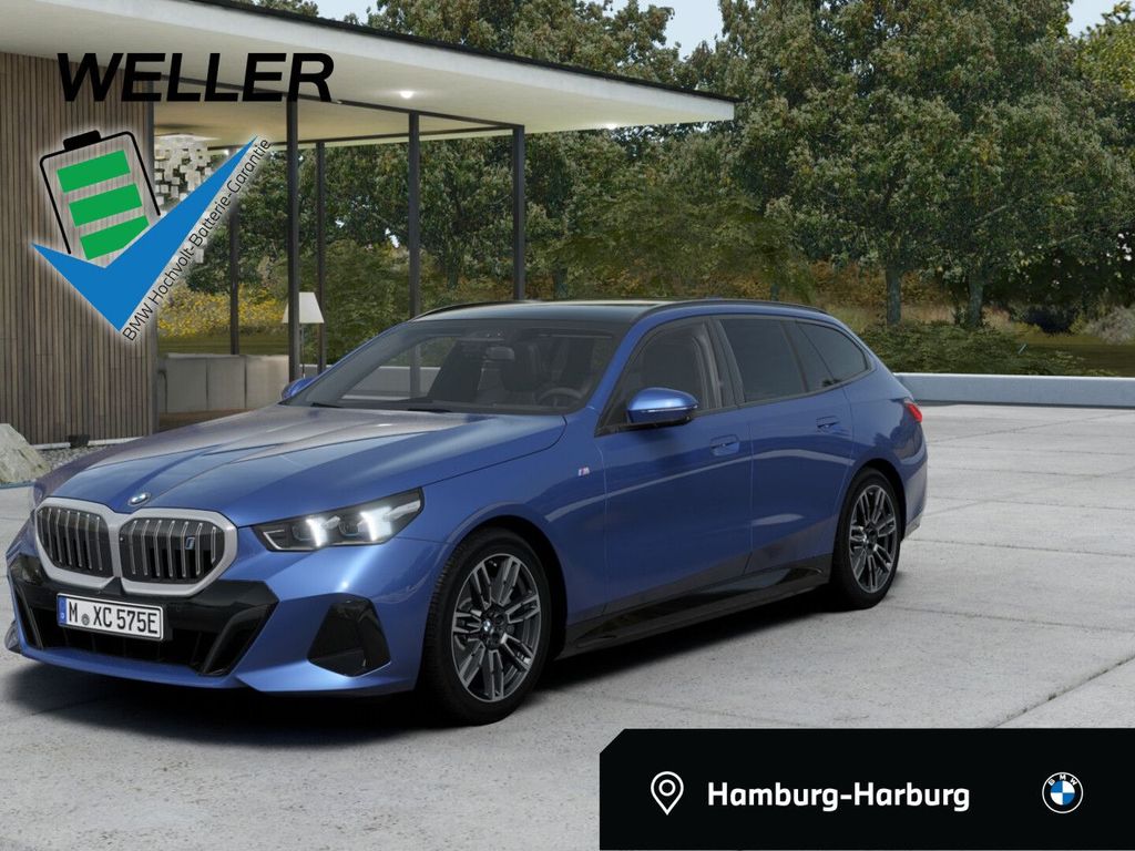 Bild des Angebotes BMW i5 eDr40 T M Sport Pano,AHK,AutoB,DAPro,PAPro