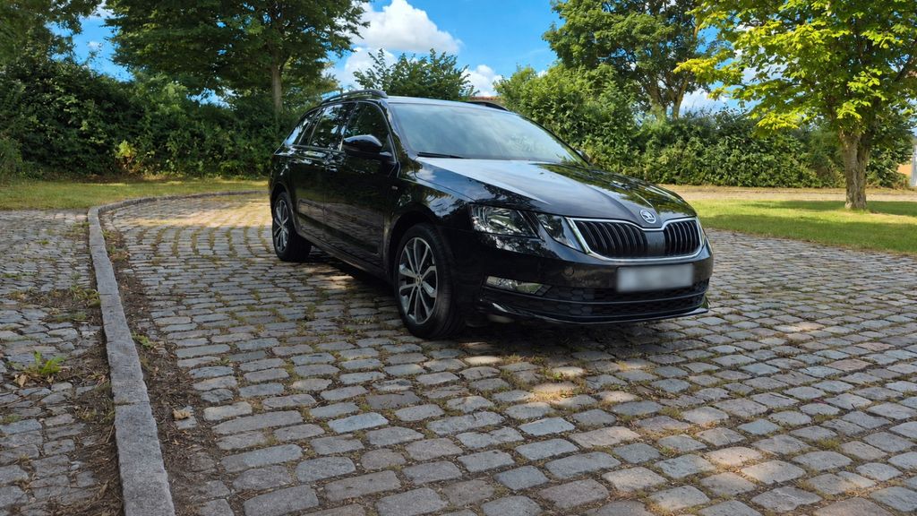 Bild des Angebotes Skoda Octavia Combi 1.6 TDI Drive - 1. Hand