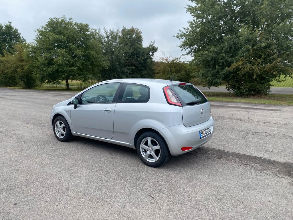 Bild des Angebotes Fiat Punto 1.2 8V STREET / Winterauto TÜV 07/27