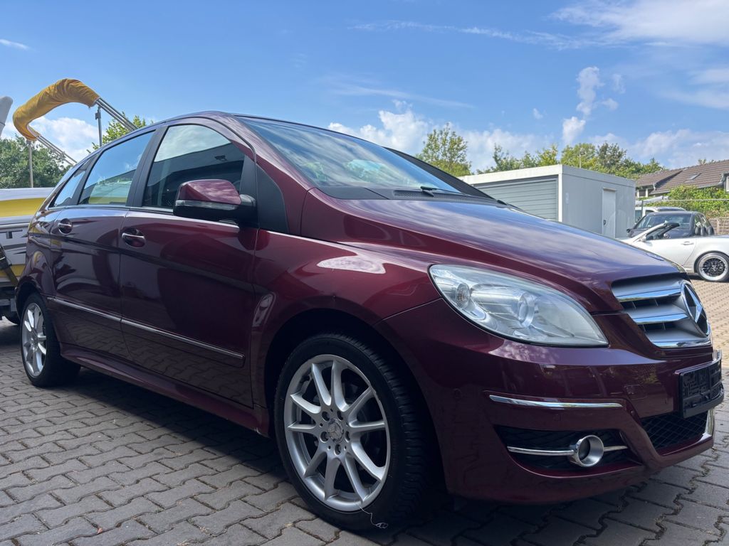 Bild des Angebotes Mercedes-Benz B 180*MOD. 2011*AUTOM.*SHZ*TEILLEDER*17"ALU*AWR*