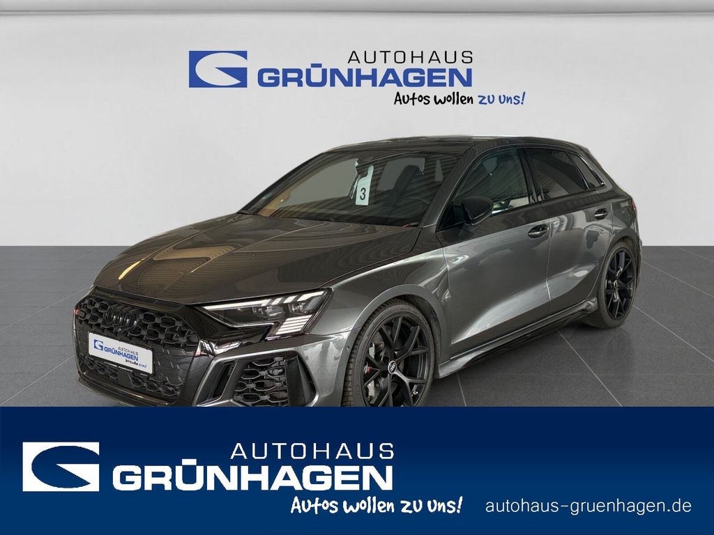 Bild des Angebotes Audi RS 3 2.5 TFSI Keramik-290 Km/h-Leder-Pano