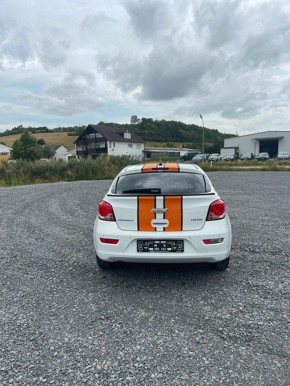 Bild des Angebotes Chevrolet Cruze 1,7 ccm Diesel