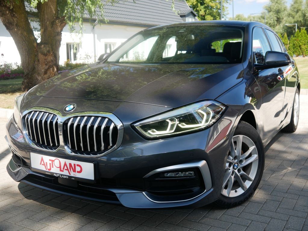Bild des Angebotes BMW 118i Luxury Line Head-Up Tempomat Digitales Cock