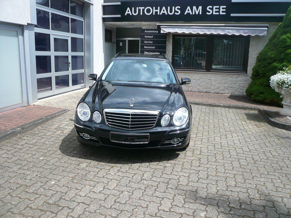 Bild des Angebotes Mercedes-Benz E 230 Kombi Automatik Avantgarde AH-Kupplung E 2
