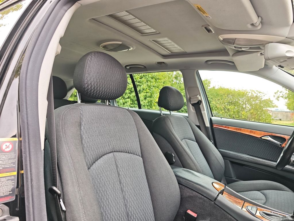 Bild des Angebotes Mercedes-Benz E 240 4MATIC T Classic