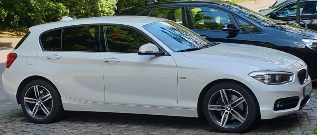 Bild des Angebotes BMW 125i Sport Line A Sport Line Preis VB