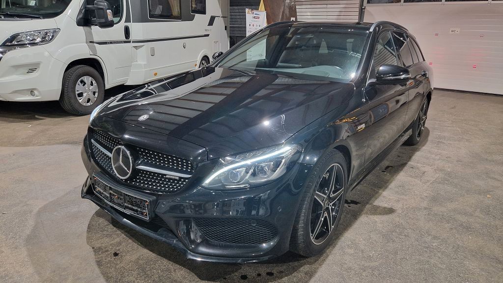 Bild des Angebotes Mercedes-Benz *4Matic*LED*SHZ*9G-TRONIC*Pano