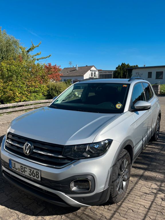 Bild des Angebotes Volkswagen T-Cross 1.0 TSI OPF 81 kW DSG ACTIVE ACTIVE