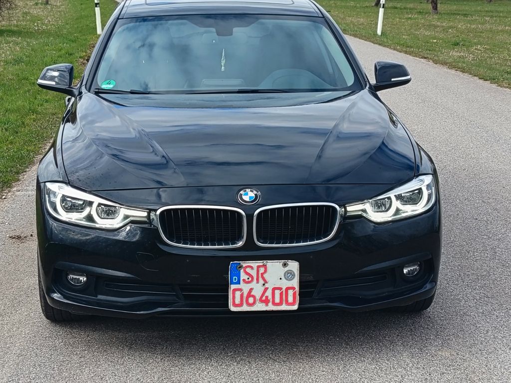 Bild des Angebotes BMW 318 3 Touring 318 d Advantage VOLLLEDER 2-HAND