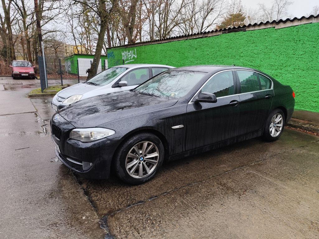 Bild des Angebotes BMW 528i - 6 Zylinder Sauger