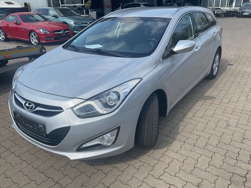 Bild des Angebotes Hyundai i40 cw FIFA World Cup Edition *TÜV NEU*