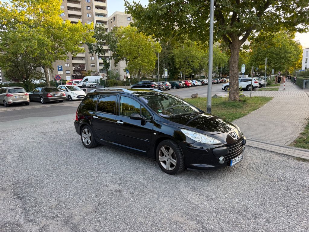 Bild des Angebotes Peugeot 307SW Kombi, Leder, Pano, AHK