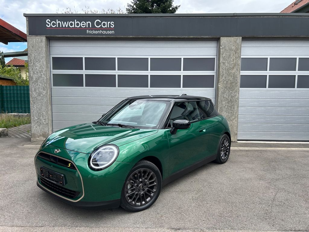MINI Cooper SE FAVOURED XL HUD H&K ACC Pano Kamera