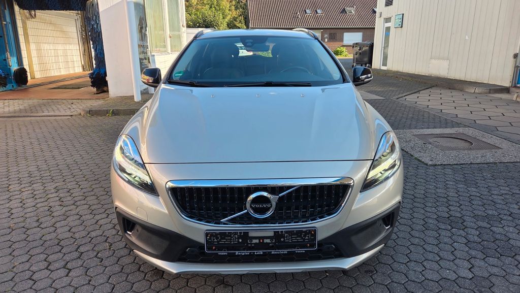 Bild des Angebotes Volvo V40 Cross Country-Plus-AUT+LED+KAM+NAV+AHK+1HAND
