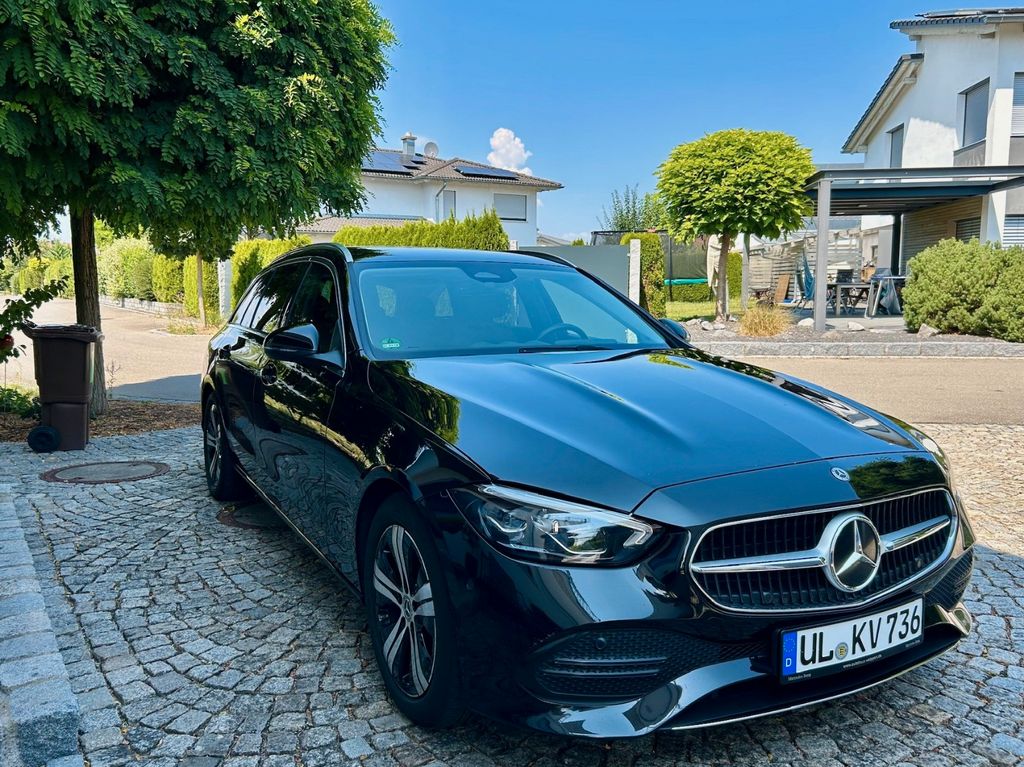 Bild des Angebotes Mercedes-Benz 220 Td 4Motion