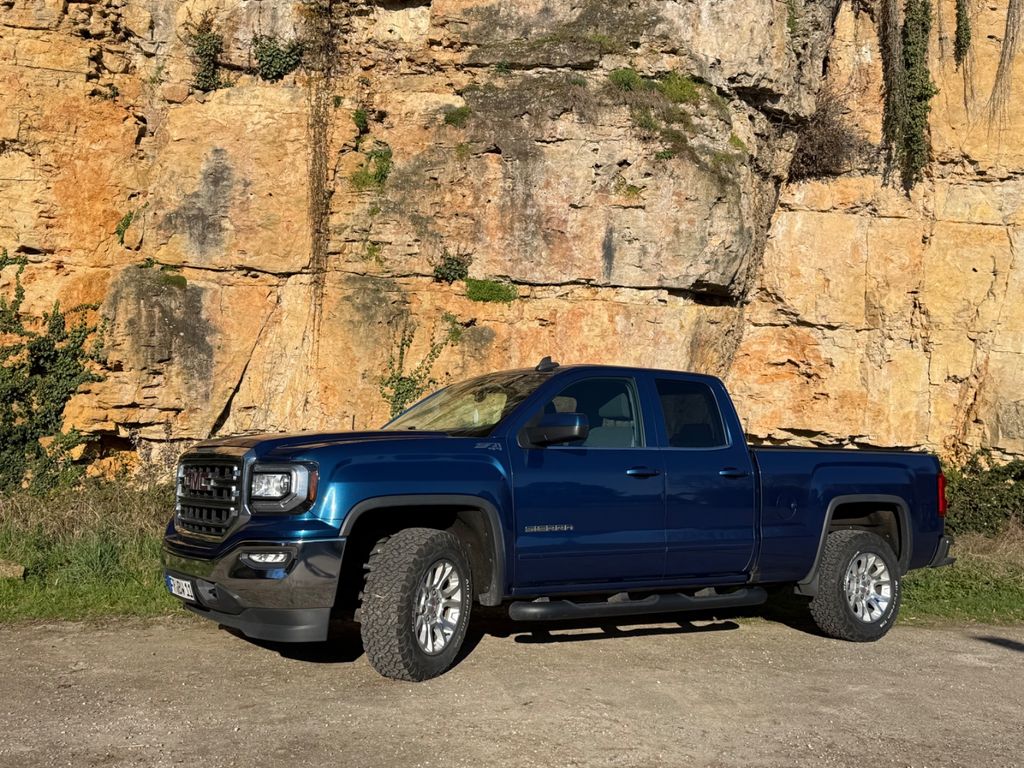Bild des Angebotes GMC Sierra 1500 SLE Z71 4x4 6 Sitzer AHK 2m Bed