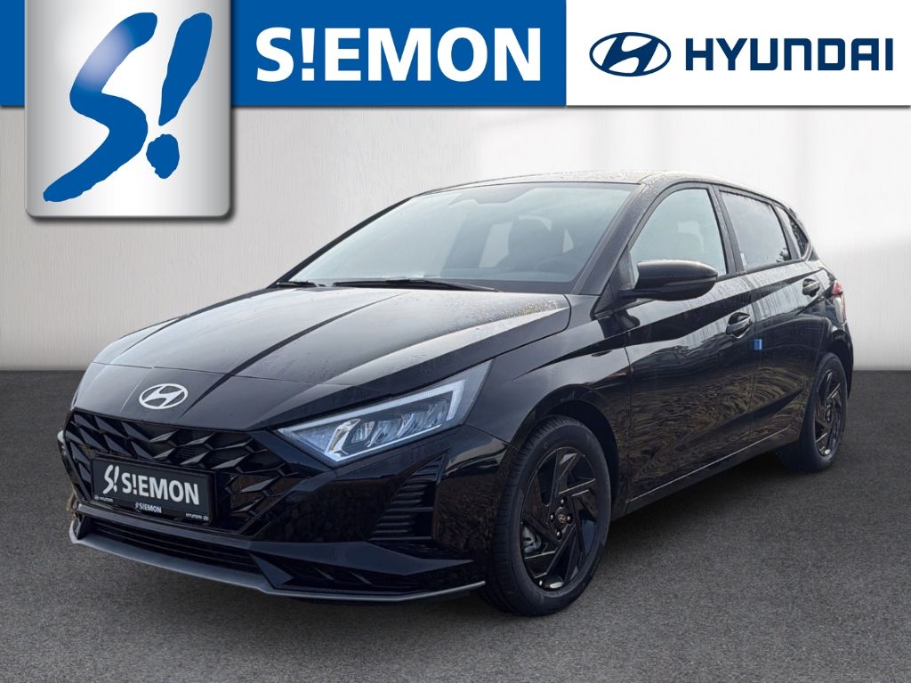 Bild des Angebotes Hyundai i20 FL MY26 1.0 T-GDI MT Blackline Navi Soundsys
