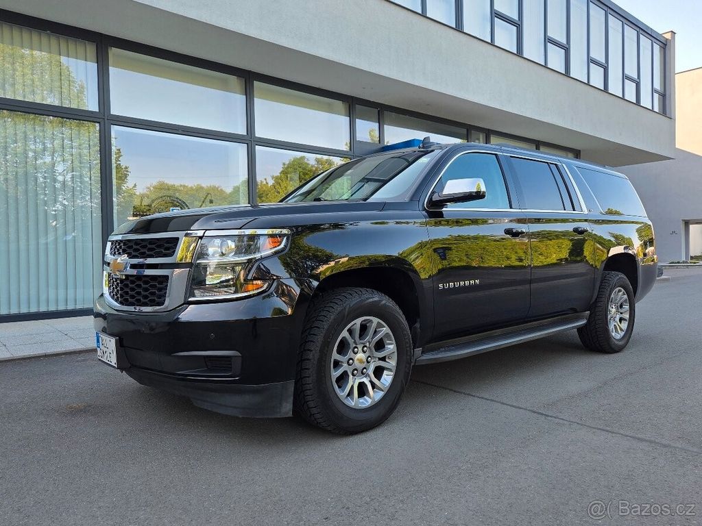 Bild des Angebotes Chevrolet Suburban 5,3 L V8 LS 4WD, r. v. 2016, 8 sitz