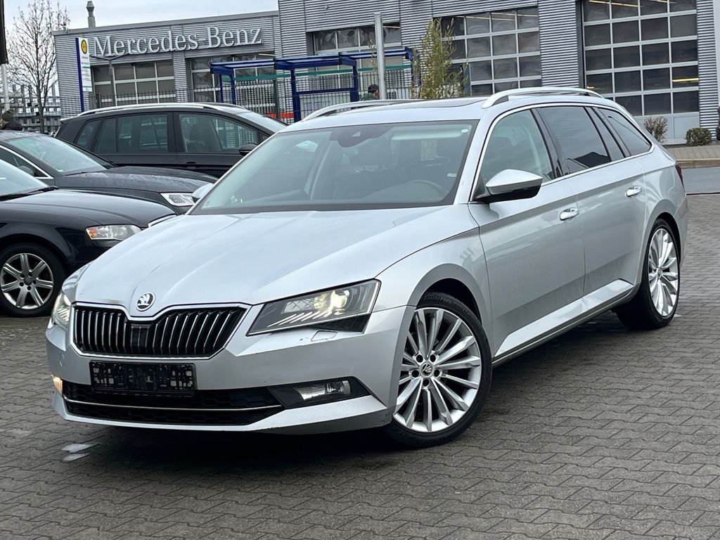 Bild des Angebotes Skoda Superb Combi Style 4x4 *AHK*Pano+Sitzbelüftung