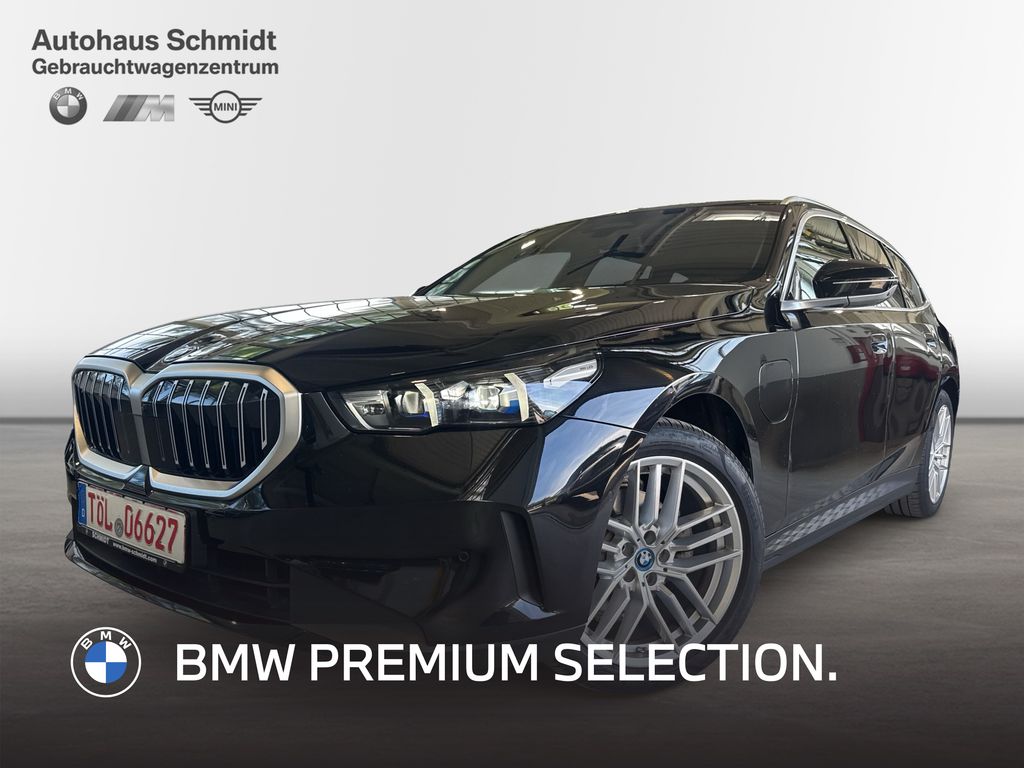 Bild des Angebotes BMW 530e xDrive Touring 502€ netto/mtl.*19"*LC Prof.