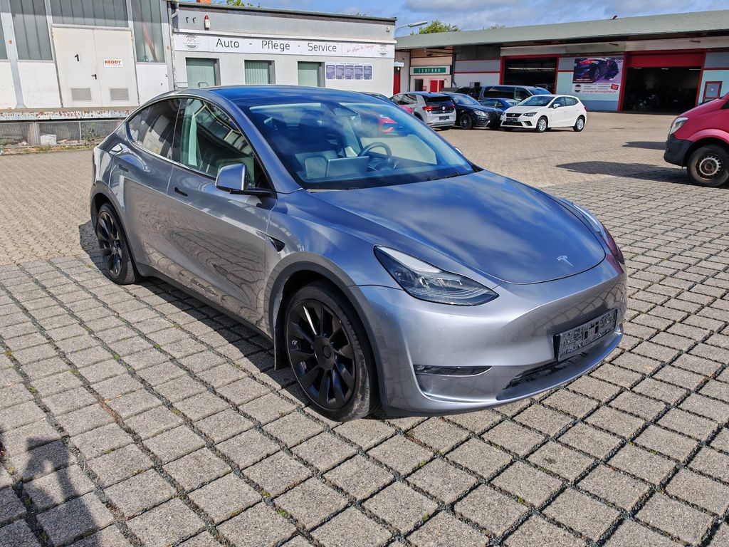 Bild des Angebotes Tesla Model Y LongRange AWD | EAP | AHK | SoH 92,6%