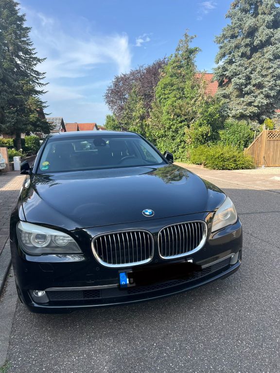 Bild des Angebotes BMW 730d -Schiebedach, HeadUp, Sitzheizung