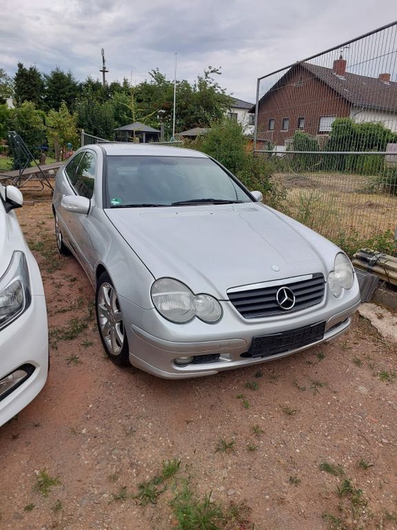 Bild des Angebotes Mercedes-Benz CL 200 Kompressor - 8Fach Bereift + TÜV08/28