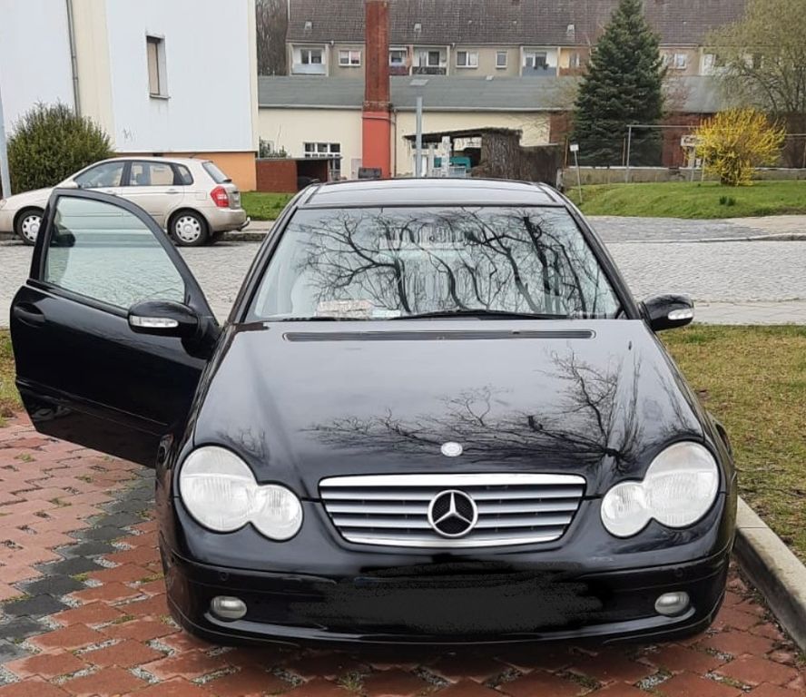 Mercedes-Benz C 200 Autom. -Cl 203