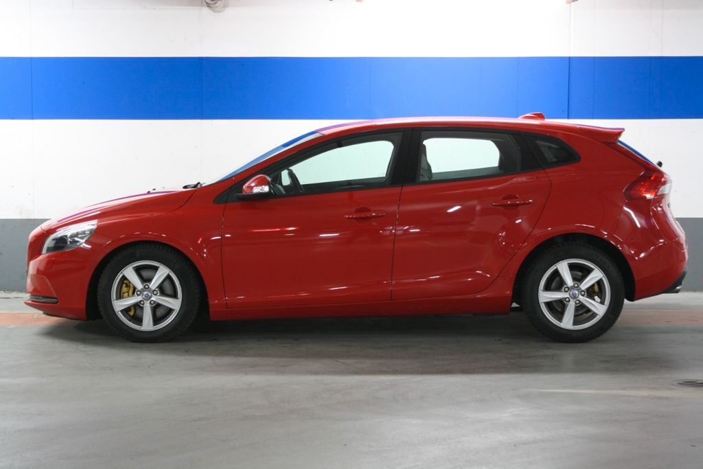 Bild des Angebotes Volvo V40 6-Gang You! 1. Hand Scheckheft D4 Top!