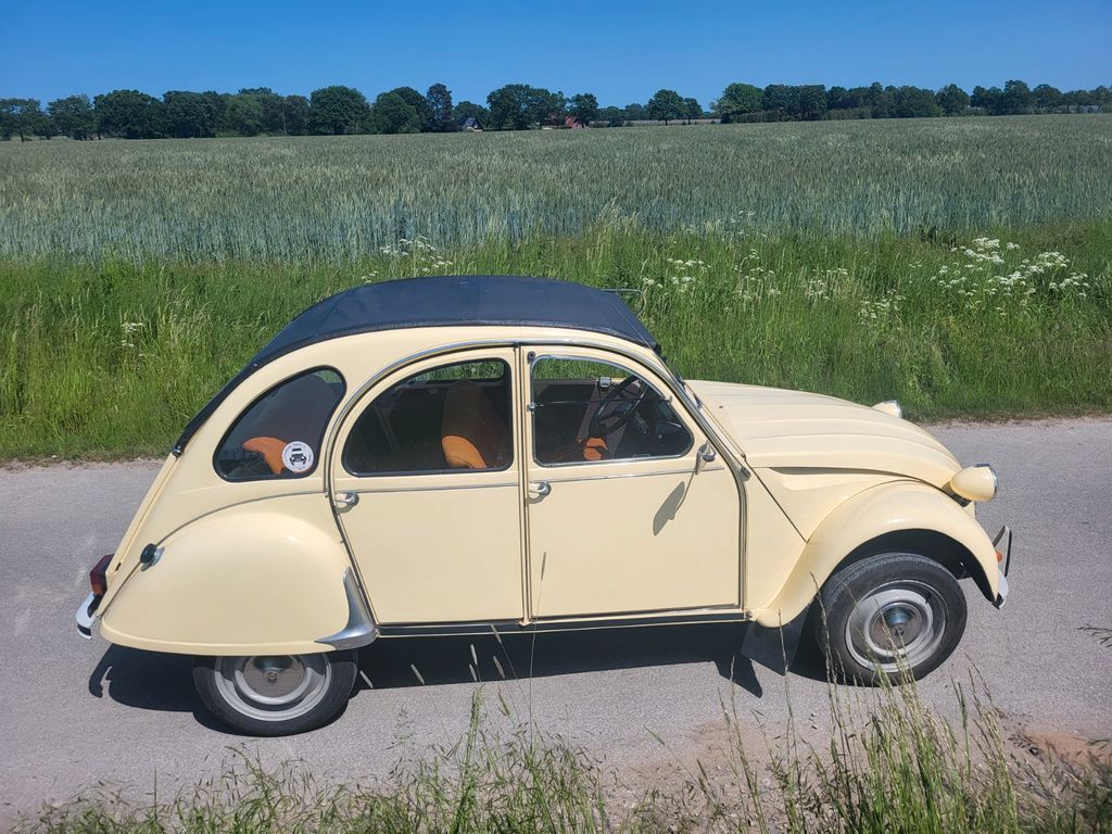 Bild des Angebotes Citroën 2CV4. Einsteigen, losfahren, genießen, ankommen!