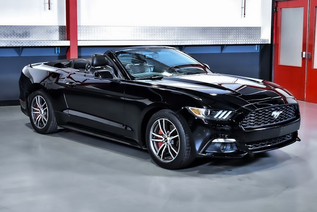 Bild des Angebotes Ford Mustang Ecoboost Convertible 2,3L I4