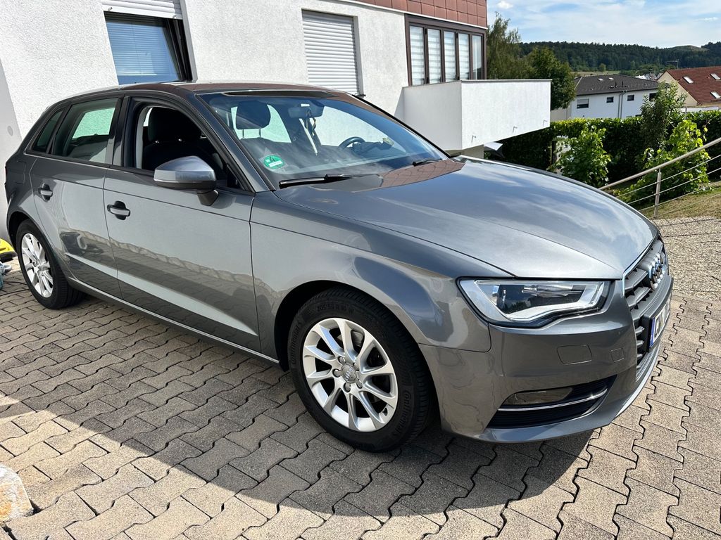 Bild des Angebotes Audi A3 1.6 TDI S tronic Ambiente Sportback Ambiente