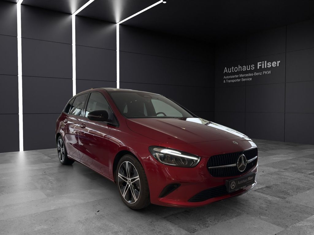 Bild des Angebotes Mercedes-Benz B180*Progressive*Pano-Dach*AHK* Night*MBUX*RFK*