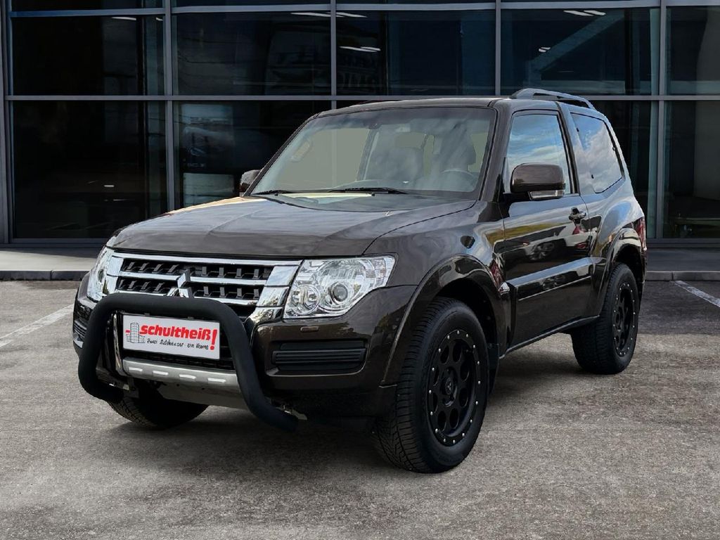 Mitsubishi Pajero 3.2 DI-D Final Edition