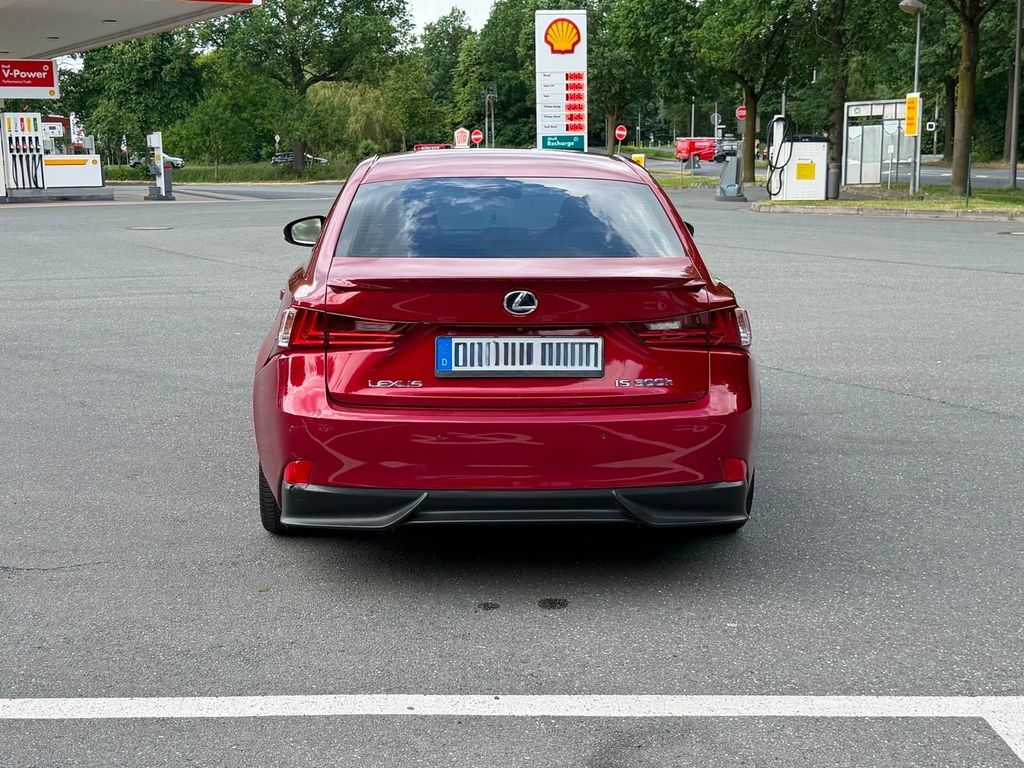 Bild des Angebotes Lexus IS 300 2.5 300h Luxury Line Automatik , Hybrid