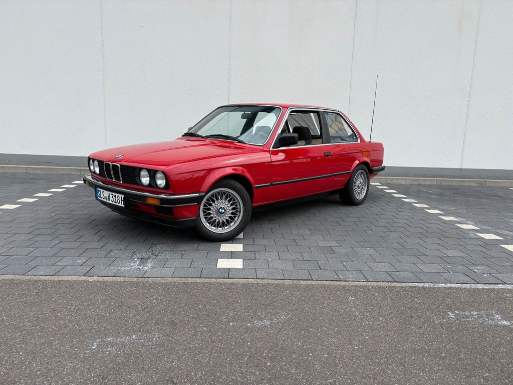 BMW Restaurierter BMW E30 318i 1984, TÜV Juni 2028