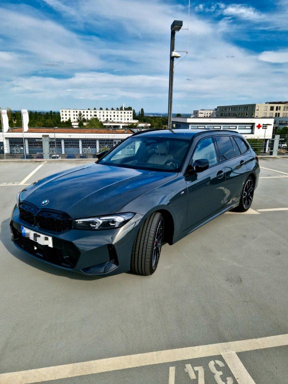 Bild des Angebotes BMW M340i xDrive Touring M Sportpaket Pro