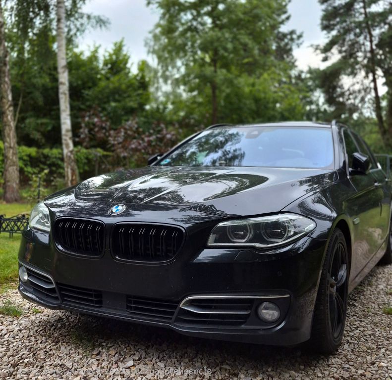 Bild des Angebotes BMW 550i Touring A Luxury Line Luxury Line