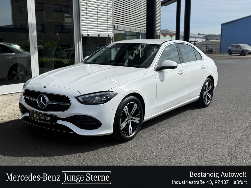 Bild des Angebotes Mercedes-Benz C 180 AVANTGARDE+TOT-WNKL+17"+KAMERA+APPLE-CARPL