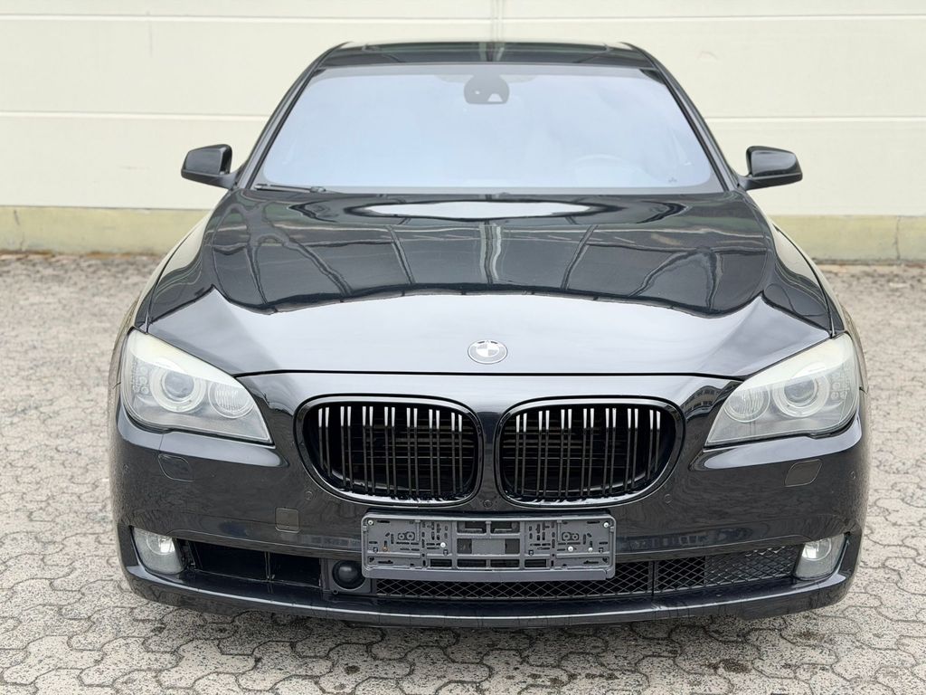 Bild des Angebotes BMW 750i xDrive*AHK*SHZ*SHB*SHD*HUD*KEY-GO*Kam*