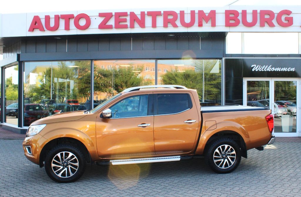Bild des Angebotes Nissan Navara NP300 Tekna Double Cab 4x4 Navi Automatik