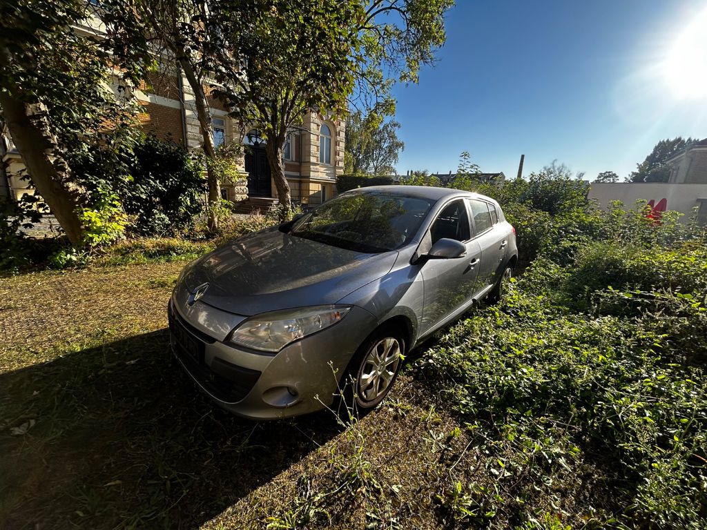 Bild des Angebotes Renault Megane Authentique 1.6 16V 100 Authentique
