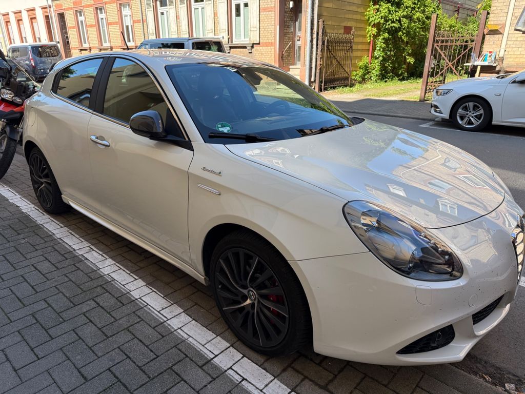 Bild des Angebotes Alfa Romeo Giulietta 2.0 JTDM 16V Turismo Turismo