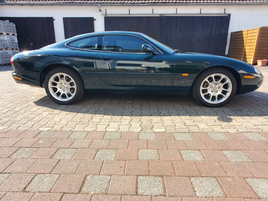 Bild des Angebotes Jaguar XK8 Coupe Racing Green