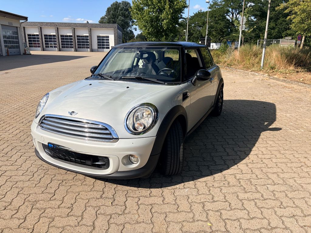 Bild des Angebotes MINI Cooper Cooper 1.6 122PS