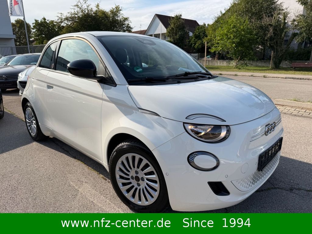 Bild des Angebotes Fiat 500 e Red Paket Komfort Kamera PDC CARPLAY
