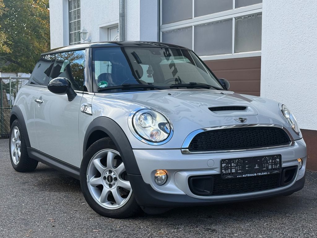Bild des Angebotes MINI Cooper SD 90.TKM*AUTOMATIK*NAVI*PANO*LEDER*XENON